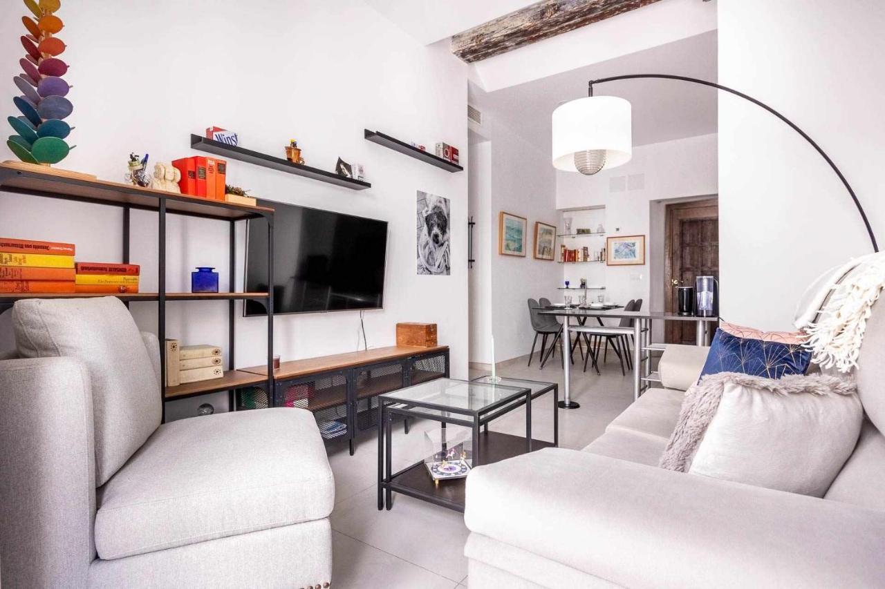 Comfy Away - Apartamento Exclusivo Mercado De Triana Con Balcon Seville Ngoại thất bức ảnh