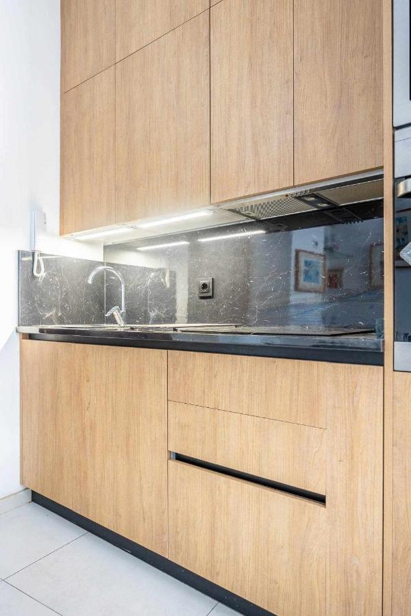 Comfy Away - Apartamento Exclusivo Mercado De Triana Con Balcon Seville Ngoại thất bức ảnh