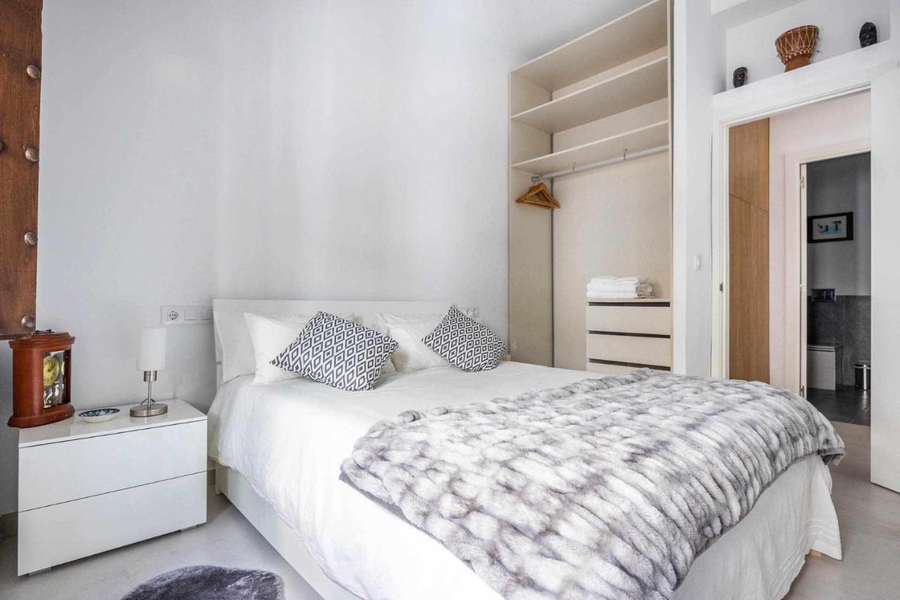 Comfy Away - Apartamento Exclusivo Mercado De Triana Con Balcon Seville Ngoại thất bức ảnh